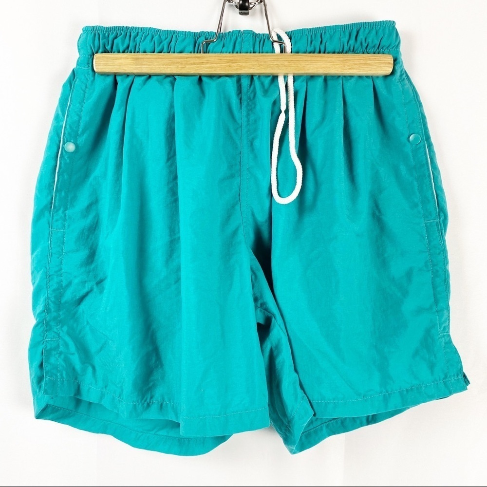 REI Shorts Sz Med VTG Drawstring Button Pocket